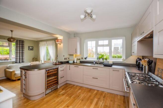 Kitchen/Family...