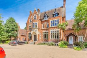 Flat 1, Luxmoore House, New Dover Road, Canterbury CT1 3DZ