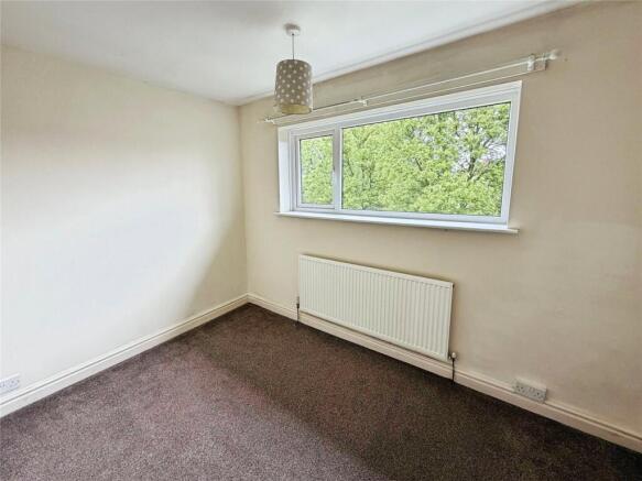 3 bed Terraced for sale Image 11