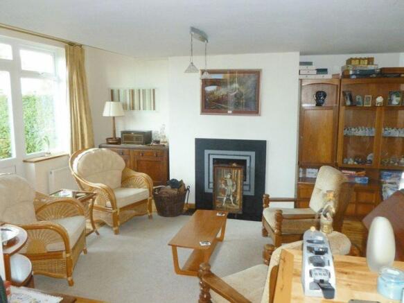lounge photo 2