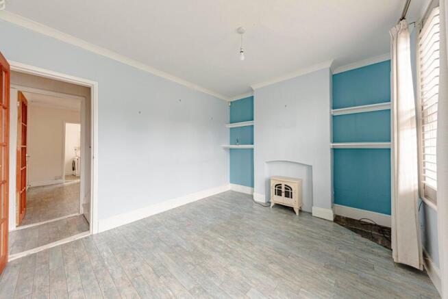 Living Room (2)