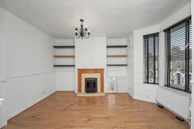 First Floor Flat, 73 Ling Road, London E16 4AW