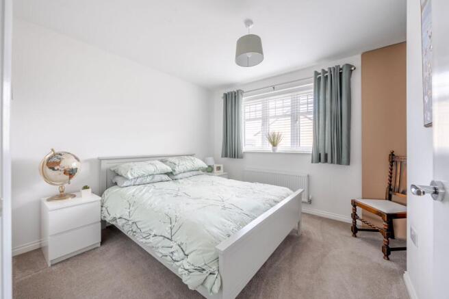 4 bed Detached for sale Image 12