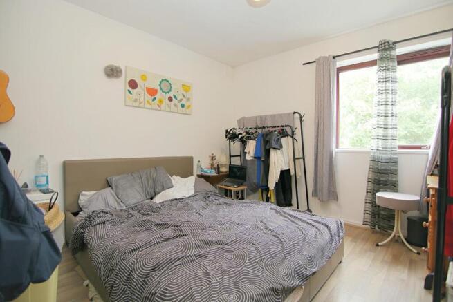 2 bed Apartment for sale Image 6
