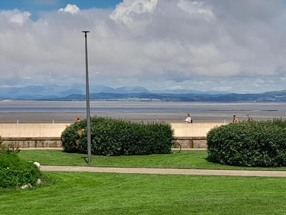 Marine Road View Sho