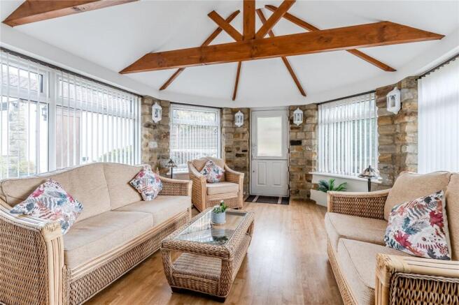 4 bed Detached for sale Image 5