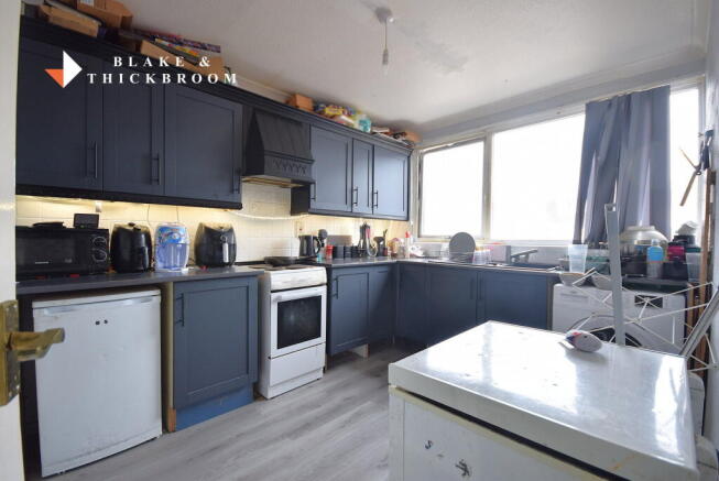 Walnut Way, Clacton-on-sea, CO15 2BT photo 4