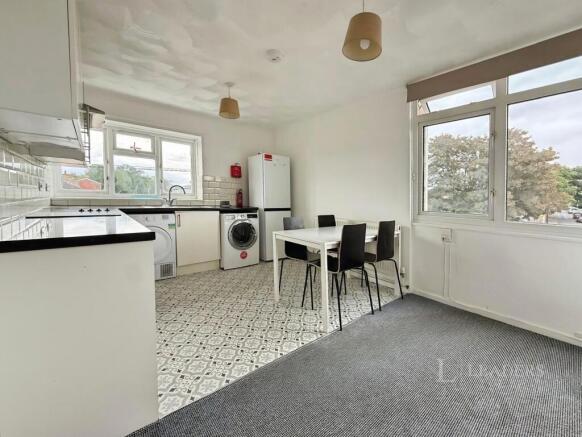 Kitchen/Lounge