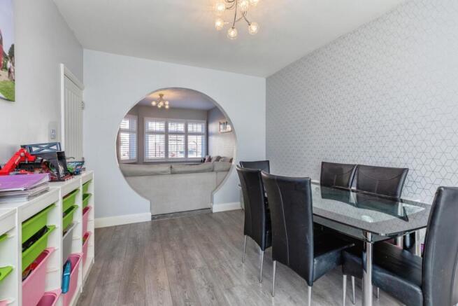 Milroy Avenue, Northfleet, Gravesend, Kent, DA11 photo 4