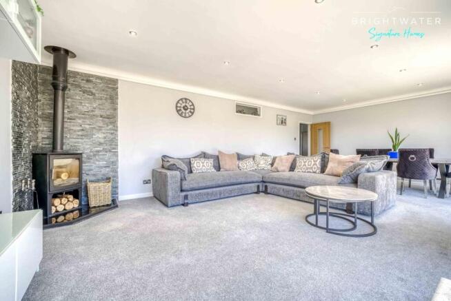 Living Room/Dining Room