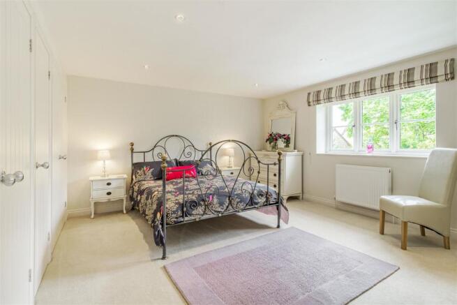 8512251-interior18.jpg
