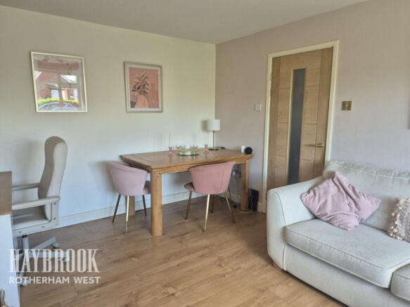 2 bed Bungalow for sale Image 7