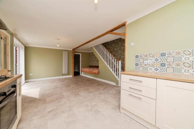 4 bed Terraced for sale Image 7