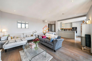 Apartment 2, 4 Gowing House, Drapers Yard, London SW18 1SZ
