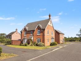 35, Eaglestone Drive, Northampton NN6 7DA