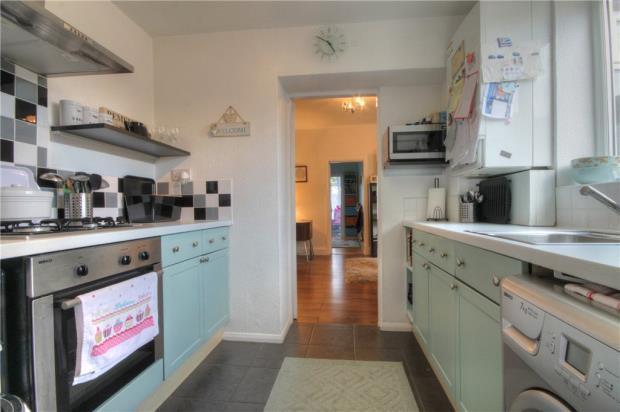 Kitchen Pic 1