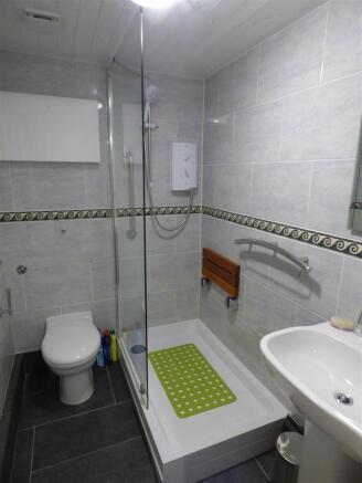 Shower Room.JPG