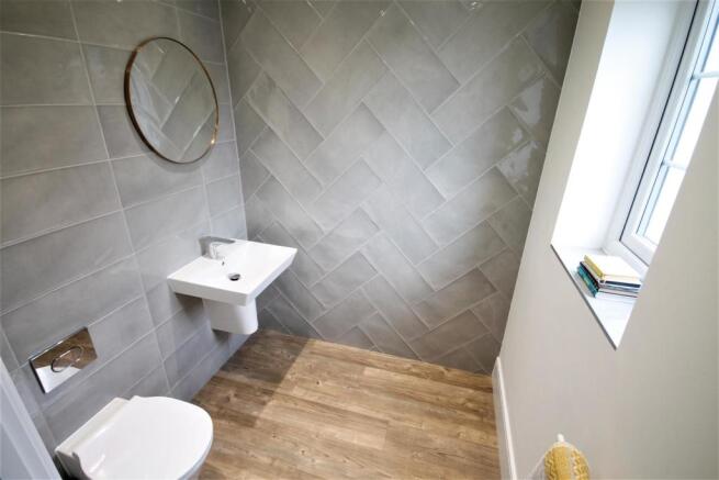 Cloakroom/WC