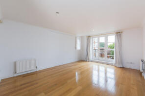 Flat 7, Willow Court, Corney Reach Way, Chiswick, London W4 2TW