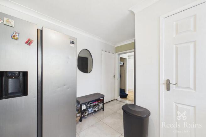 4 bed Semi-Detached for sale Image 8