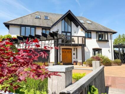 Astra Court, Hythe, SO45
