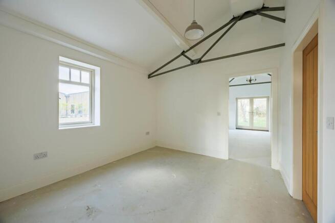 3 bed Barn Conversion for sale Image 9