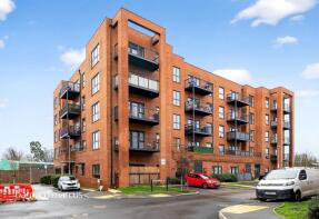 Flat 18, 1 Batik Court, Rayon Close, Wallington SM6 7FY