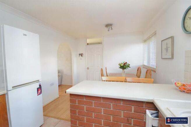 Kitchen/ Dining room
