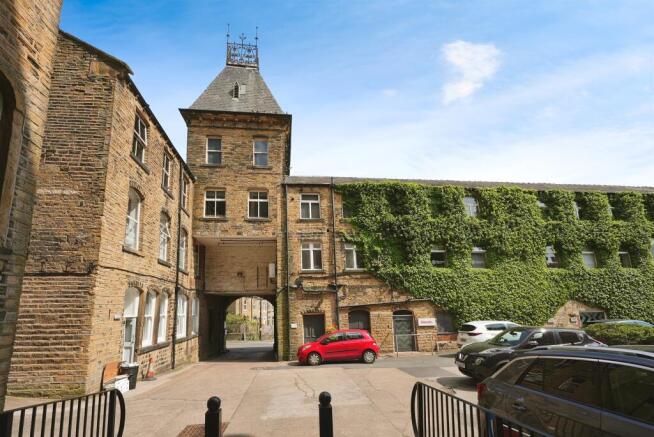 1 bed Flat for sale Image 4