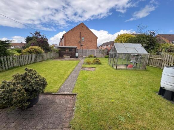 3 bed Semi-Detached for sale Image 10