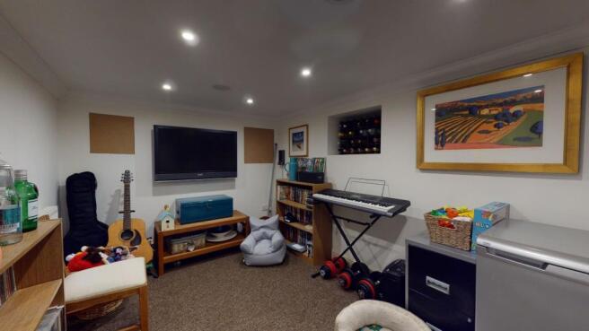 Photo 11