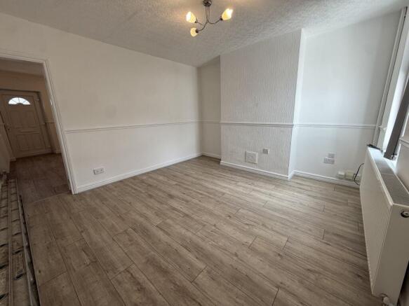 Central Rd, Hugglescote, Coalville, Leicestershire. LE67 2FJ photo 4