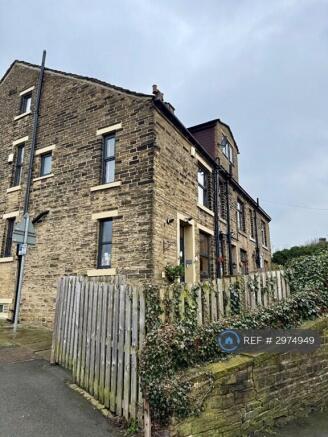 2 bed Terraced to rent Image 12