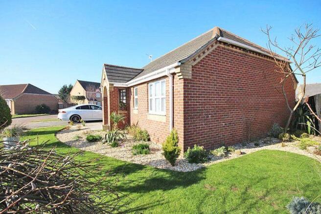 Front garden f...