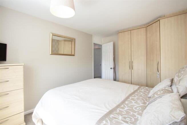 Bed1.2.jpg