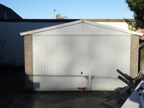 Detached Garage