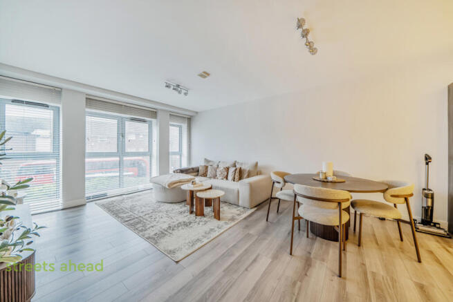 8f836143-1183-4cc...