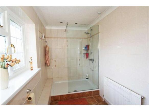 Master ensuite