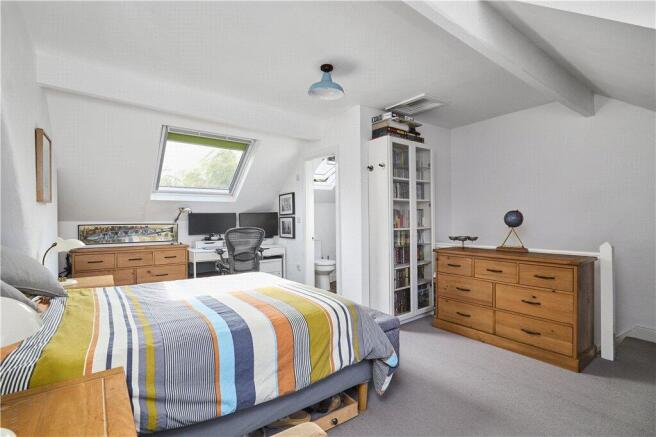 4 bed Terraced for sale Image 10