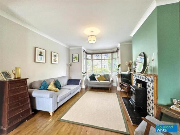 3 bed Semi-Detached for sale Image 4
