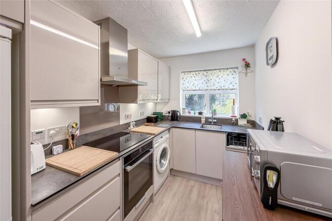 Harvest Court, Harvesters, St Albans, Hertfordshire, AL4 photo 3
