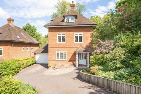 St. Giles Close, Winchester, Hampshire, SO23