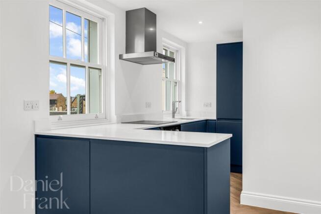 The Retreat, Market Place, Abridge photo 4