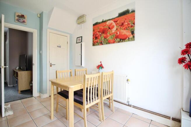 2 bed Semi-Detached for sale Image 5
