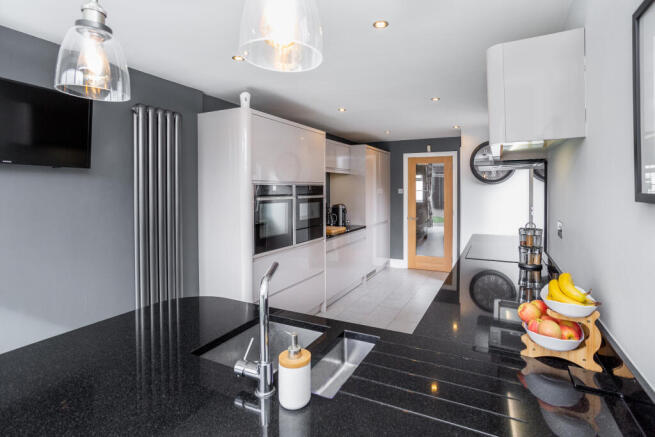 Kitchen/Breakfast Room