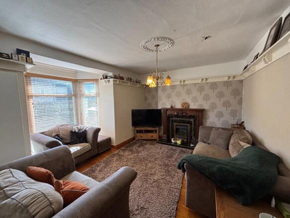 4 bed Detached for sale Image 4