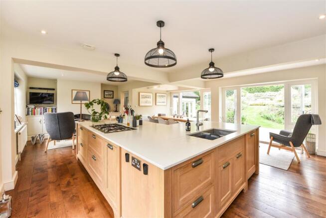 Kitchen/Dining