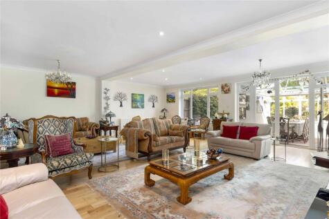 Matlock Way, New Malden, Surrey, KT3