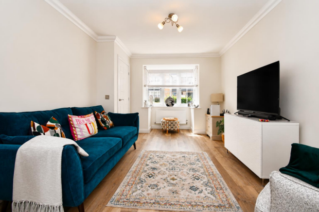 4 bed Detached for sale Image 8