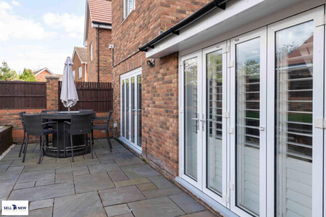 Bi-fold doors 